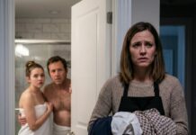 My husband secretly ‘bathed together’ with the maid in the bathtub. I took all the clothes, then locked the door and invited the relatives to ‘enjoy the surprise feast’ – the screams were deafening…