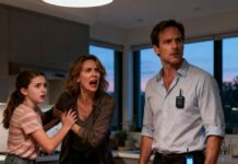 “I didn’t know who he was, but the moment he placed the blue velvet box in front of me, I felt my life change forever. ‘You’ll need this tonight,’ he said. My wife smiled from across the table, unaware. My hands were shaking as I hid the box in my bag. What could possibly be inside? Something told me it wasn’t jewelry… it was a warning. And if I ignored it, none of us would survive the night.”