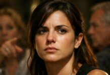 “El día que me gradué, mis padres no me dieron flores. Me dieron un sobre. Y mi madre lo leyó en voz alta.”