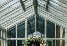 On my wedding day, my groom’s family mocked my mother in front of 200 people. They said, “That’s not my mother—that’s the maid.” My groom’s family laughed. I stood up and canceled the wedding. My mother looked at me and said, “My daughter… I’m a billionaire.” My life changed forever.