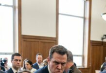 The day I walked into court, I kept my chin high—because today wasn’t about fear anymore. “Look at me,” he hissed as I passed, that familiar poison in his voice. I didn’t flinch. Inside, the judge asked, “Do you feel safe going home?” My throat tightened, then I heard myself say, “No. Not if he’s there.” His smile cracked. Mine didn’t. The verdict wasn’t the end… it was the door. And I was already stepping through.