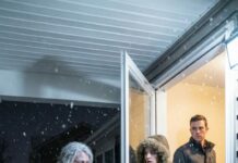 In the biting winter cold, snow clung to my mother-in-law’s silver hair like ash. She trembled at our gate, cracked hands squeezing a torn cloth bag. I ran out—only to hear my husband bark, voice sharp as ice: “Get out. Don’t you ever come back!” She lifted her face to me, lips blue, eyes pleading: “Don’t… believe him.” I froze. In her hand was a blood-stained envelope with my name on it. And what was inside could shatter my marriage—unless I uncover the truth first.