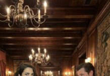 Aquella noche, frente a todos, mi esposo me humilló con una sonrisa cruel: “Eres solo un personaje secundario en mi vida. Sin mí, no eres nada”. En ese instante, algo en mí se rompió… y algo más poderoso despertó. Esa misma noche desaparecí de su mundo. Meses después, cuando vio mi cara en la portada de una revista, entendió que la mujer que subestimó estaba lista para sacudirlo todo.