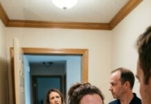 I stayed calm when my sister laughed, “You’ll never own property.” Dad nodded like it was gospel: “Stick to renting forever.” I forced a smile. “You’re probably right.” But the next morning, I called my property manager and said, “New rule—do not accept rent payments from Lauren. Not a dollar.” He hesitated. “Uh… why?” I stared at the lease file and whispered, “Because she’s been living in my place… using my name.” And that’s when my phone rang.