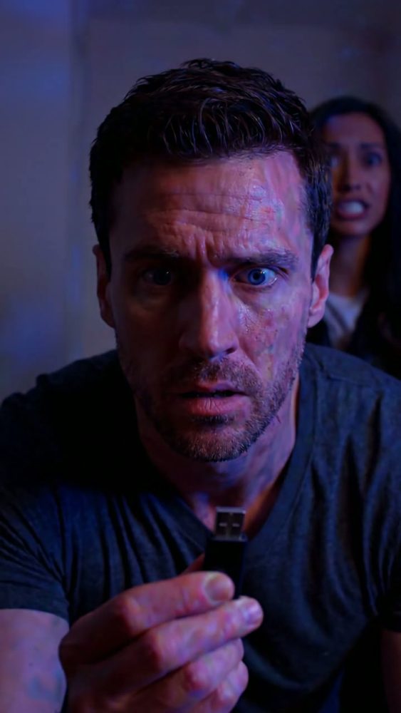 009-a-cinematic-thriller-scene-8-seconds-09502122_last